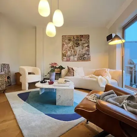 Apartment Rue Charles Vi *